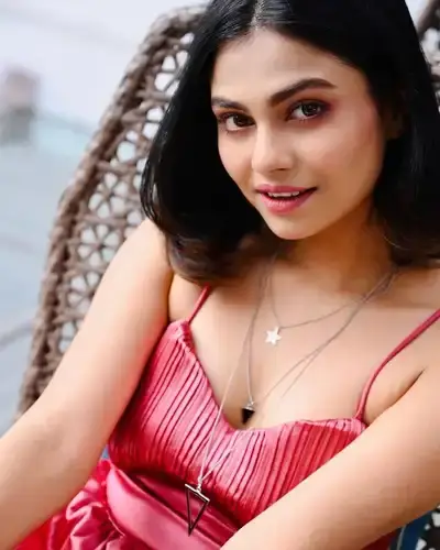Call Girls Service in Chalisgaon