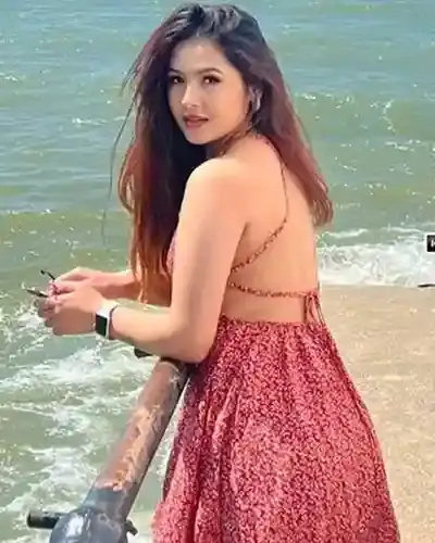 Call Girls in Chalisgaon