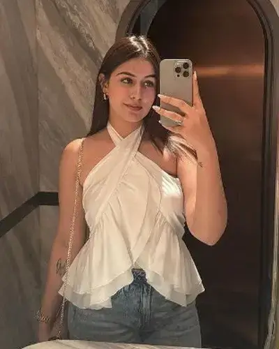 Escorts In Chalisgaon